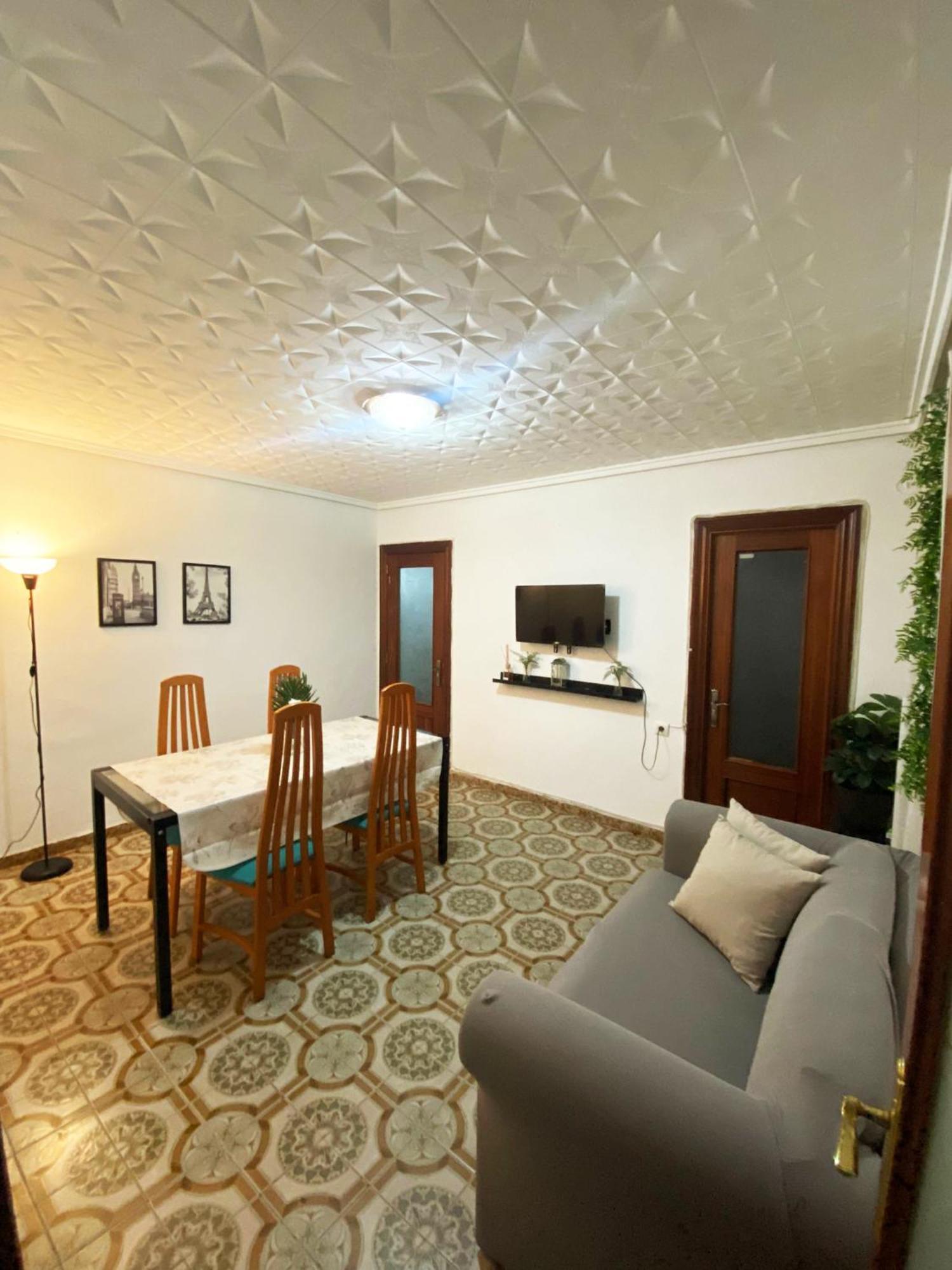 Valencia Well Located Shared Apartment מראה חיצוני תמונה